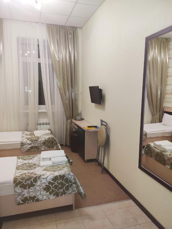 Hotel Voyage ハルキウ エクステリア 写真