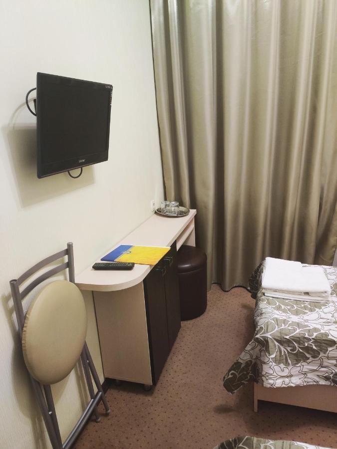 Hotel Voyage ハルキウ エクステリア 写真